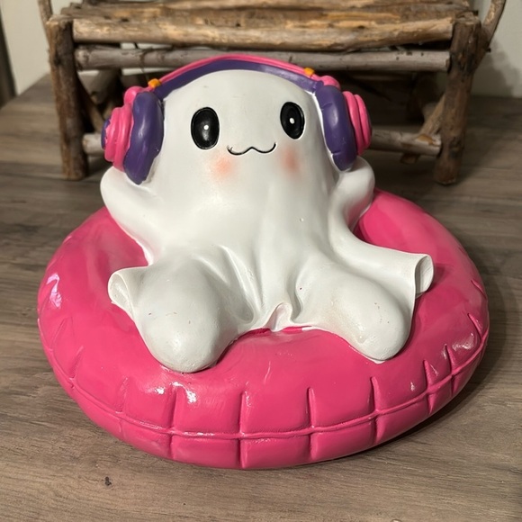 HERE LIES SUMMER GHOST WITH HEADPHONES ON FLOATY SUMMERWEEN DECOR - Picture 1 of 12
